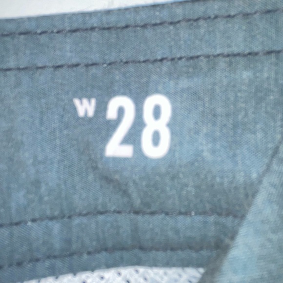 Men’s boarding shorts - Picture 5 of 10